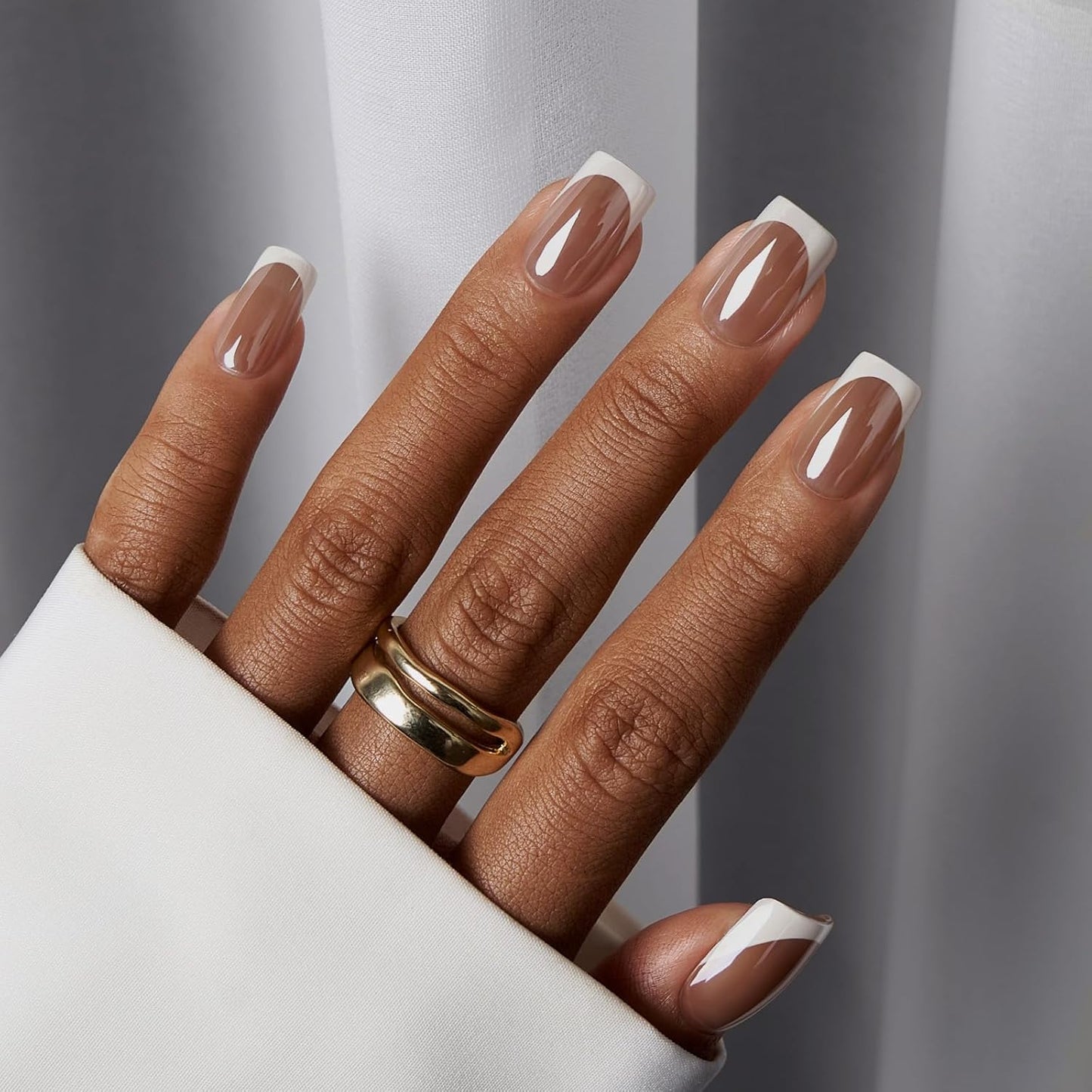 BTArtbox Press On Nails Short Square - White Chrome French Tip, Glazed Glue On, Natural Stick On in 15 Sizes - 30 Fake Nails Kit, Wheat